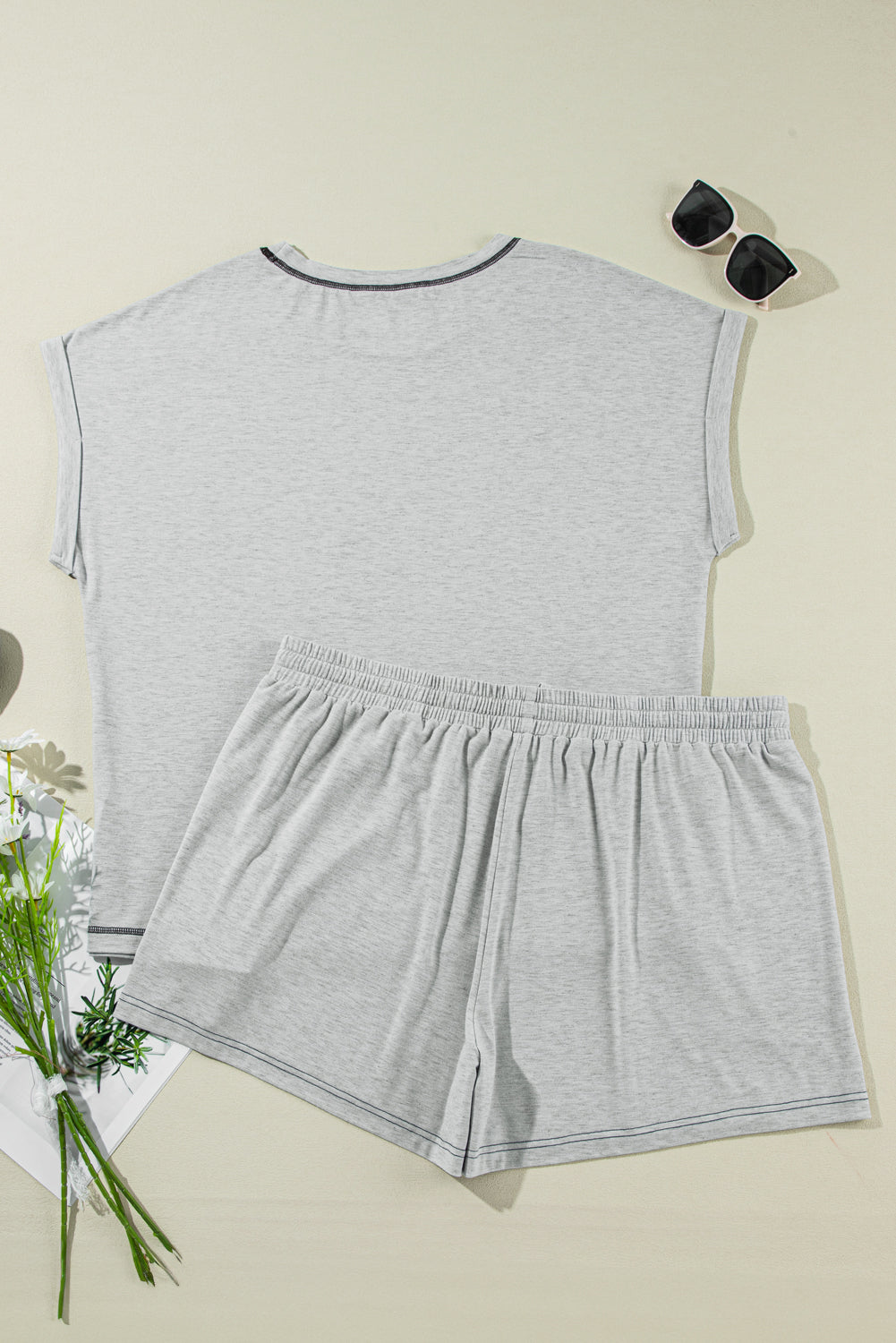 Gray Contrast Stitching Plus Cuffed Sleeve Tee and Shorts Set - Plus Size Matching Sets