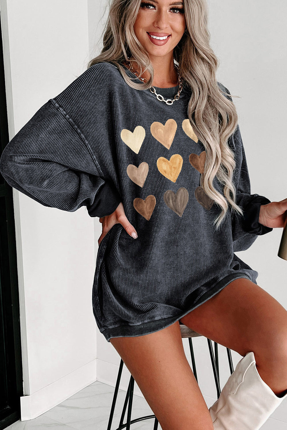 Gray Corded Valentine Heart Shape Graphic Sweatshirt - MAD RUFFI