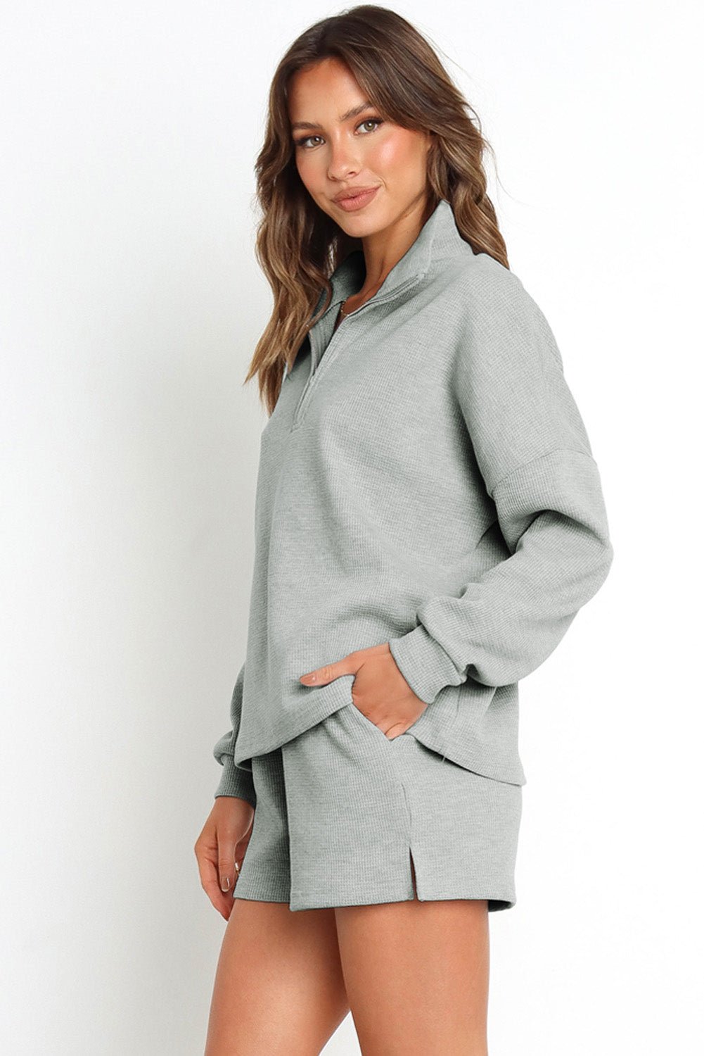 Gray Ribbed Zipper Sweatshirt & High Waist Shorts Set - MAD RUFFI