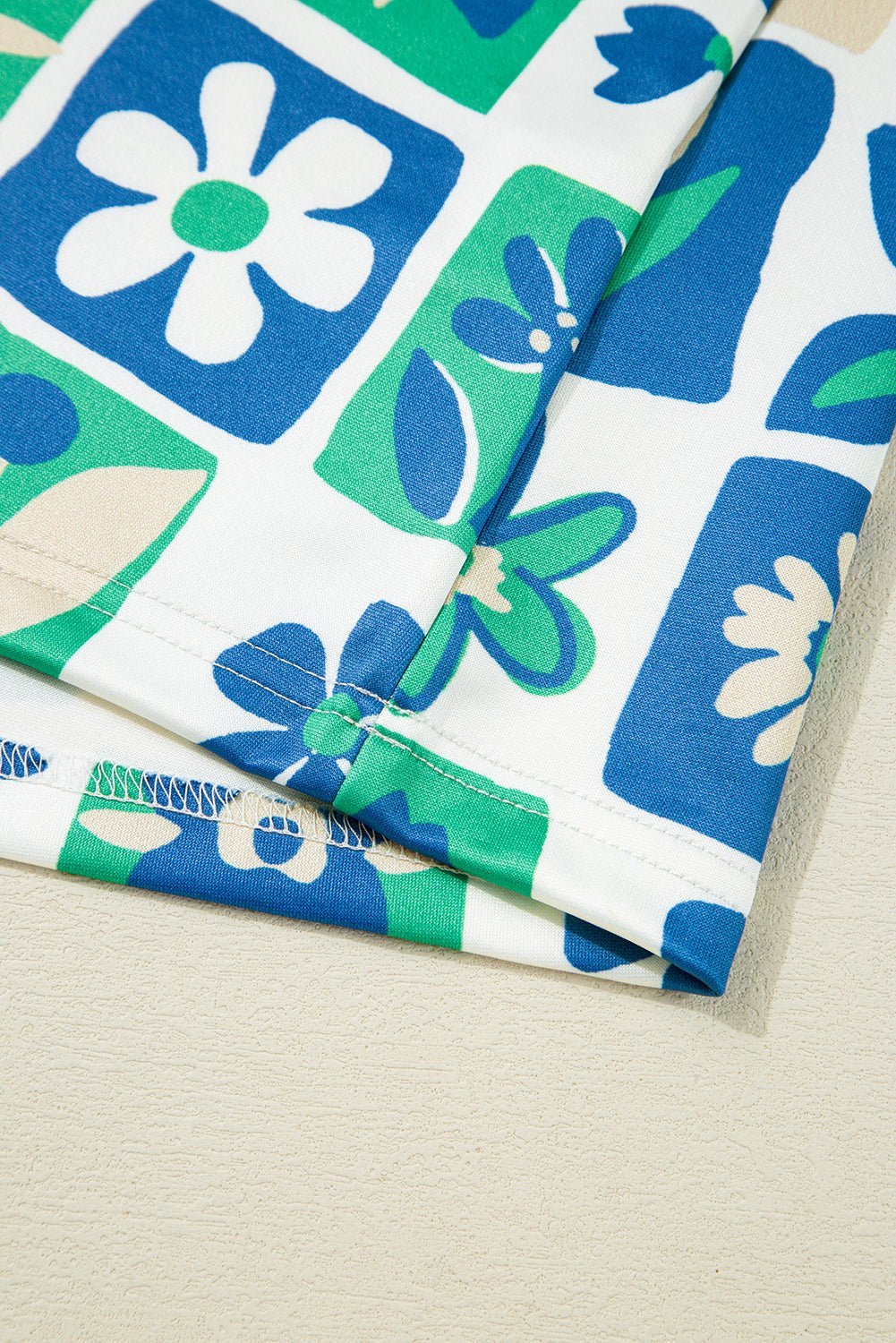 Green Floral Plaid Colorblock Flutter Sleeve Blouse - MAD RUFFI