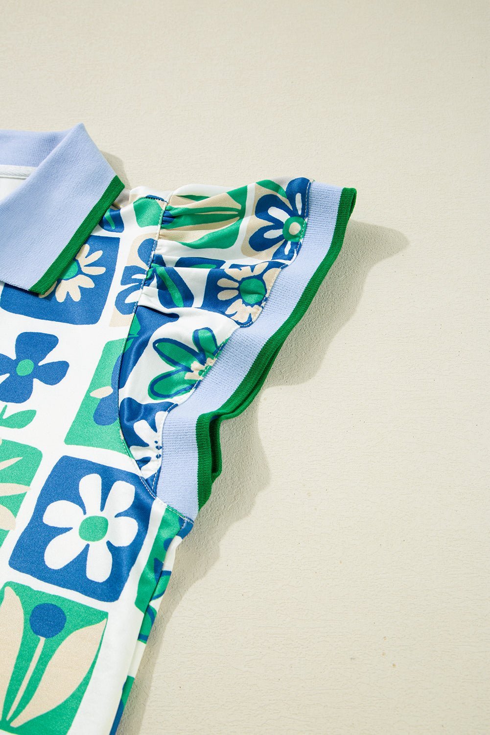 Green Floral Plaid Colorblock Flutter Sleeve Blouse - MAD RUFFI