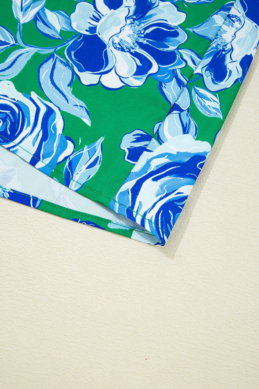 Green Floral Print Lace Trim Ruffle Sleeve Pleated Loose Blouse - MAD RUFFI