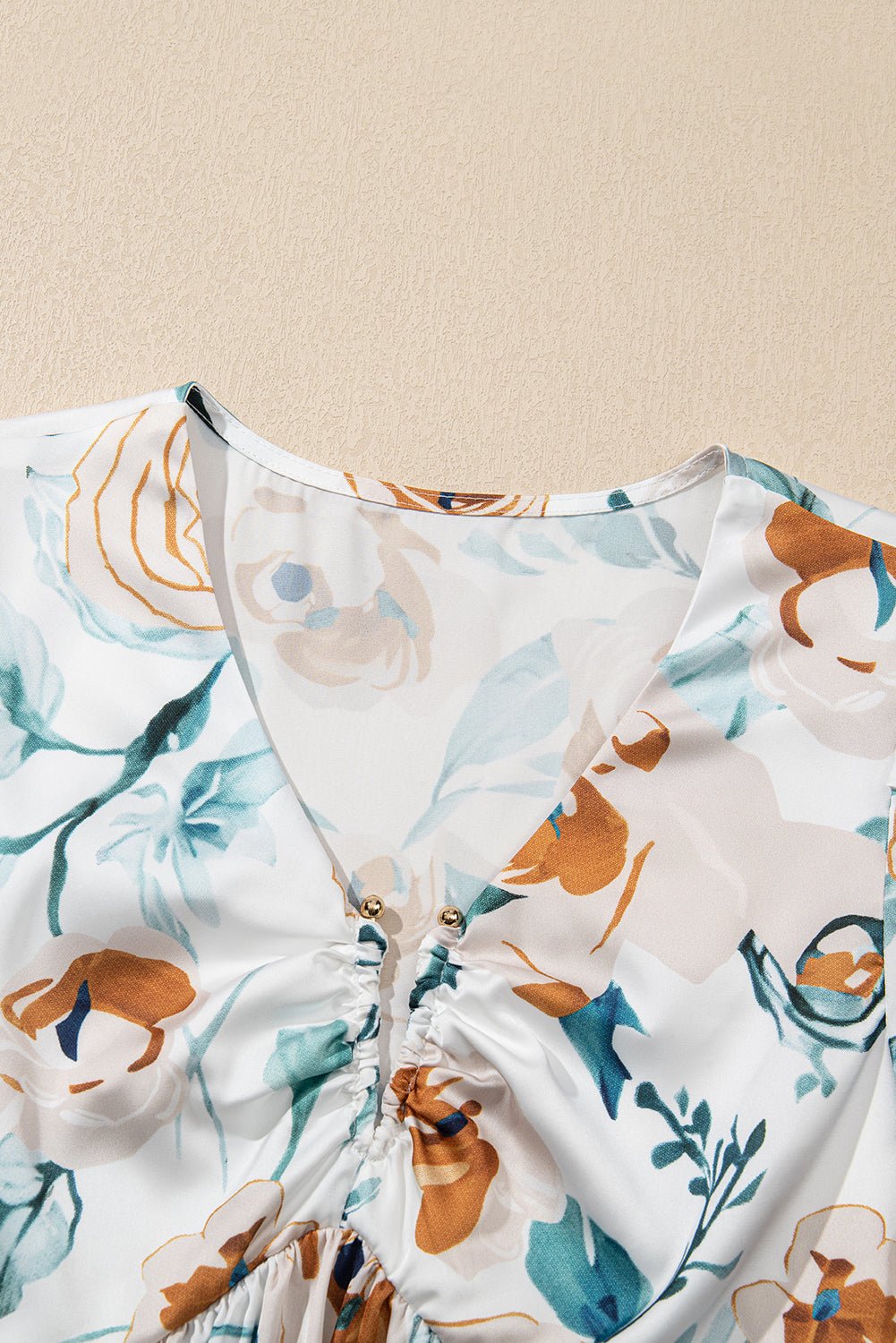 Green Floral Print Puff Sleeve V Neck Babydoll Blouse - MAD RUFFI