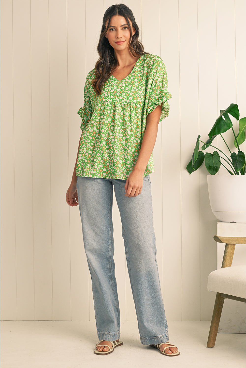 Green Floral Print Ruffle Sleeve V Neck Pleated Blouse - MAD RUFFI