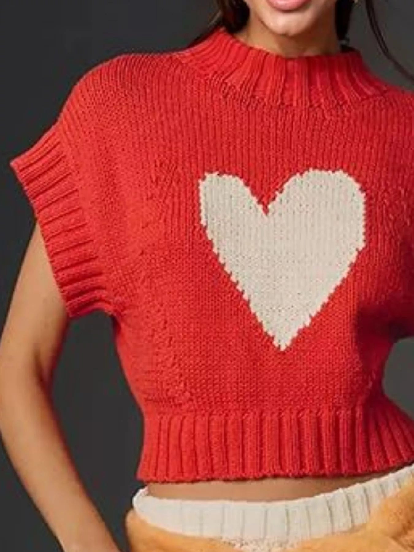 Heart Graphic Short Sleeve Knit Sweater - MAD RUFFI