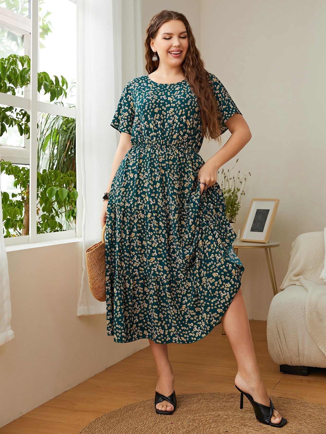 Honey Plus Size Floral Round Neck Short Sleeve Midi Dress - MAD RUFFI
