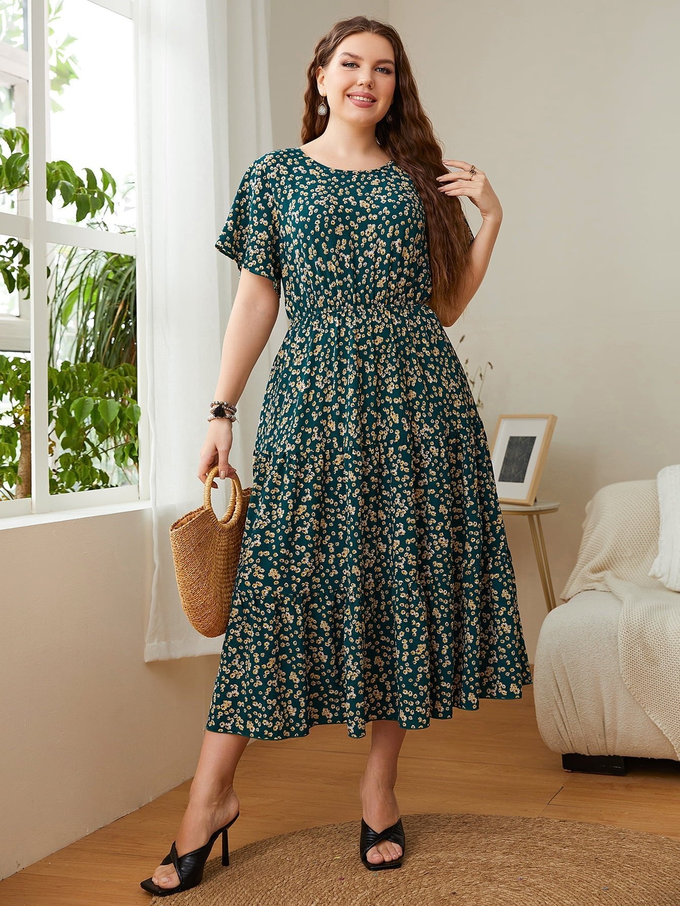 Honey Plus Size Floral Round Neck Short Sleeve Midi Dress - MAD RUFFI