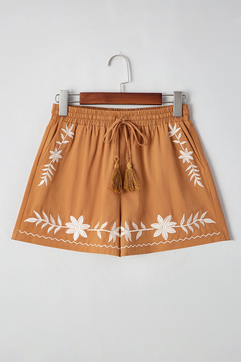 khaki embroidered tassel tie elastic waist shorts - MAD RUFFI