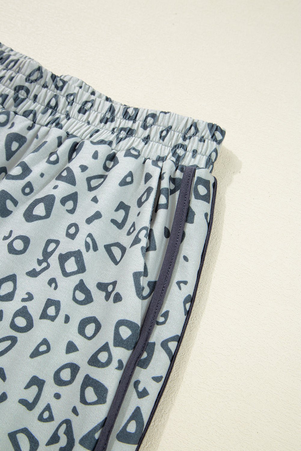 khaki leopard print high rise knot side pants - MAD RUFFI