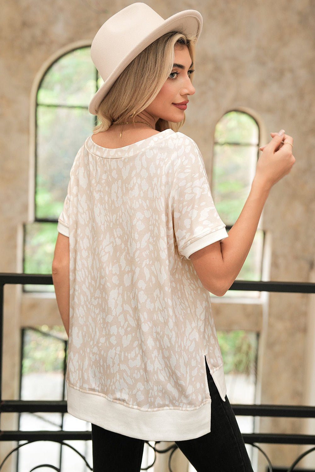 khaki leopard print v neck side slit loose fit t-shirt - MAD RUFFI