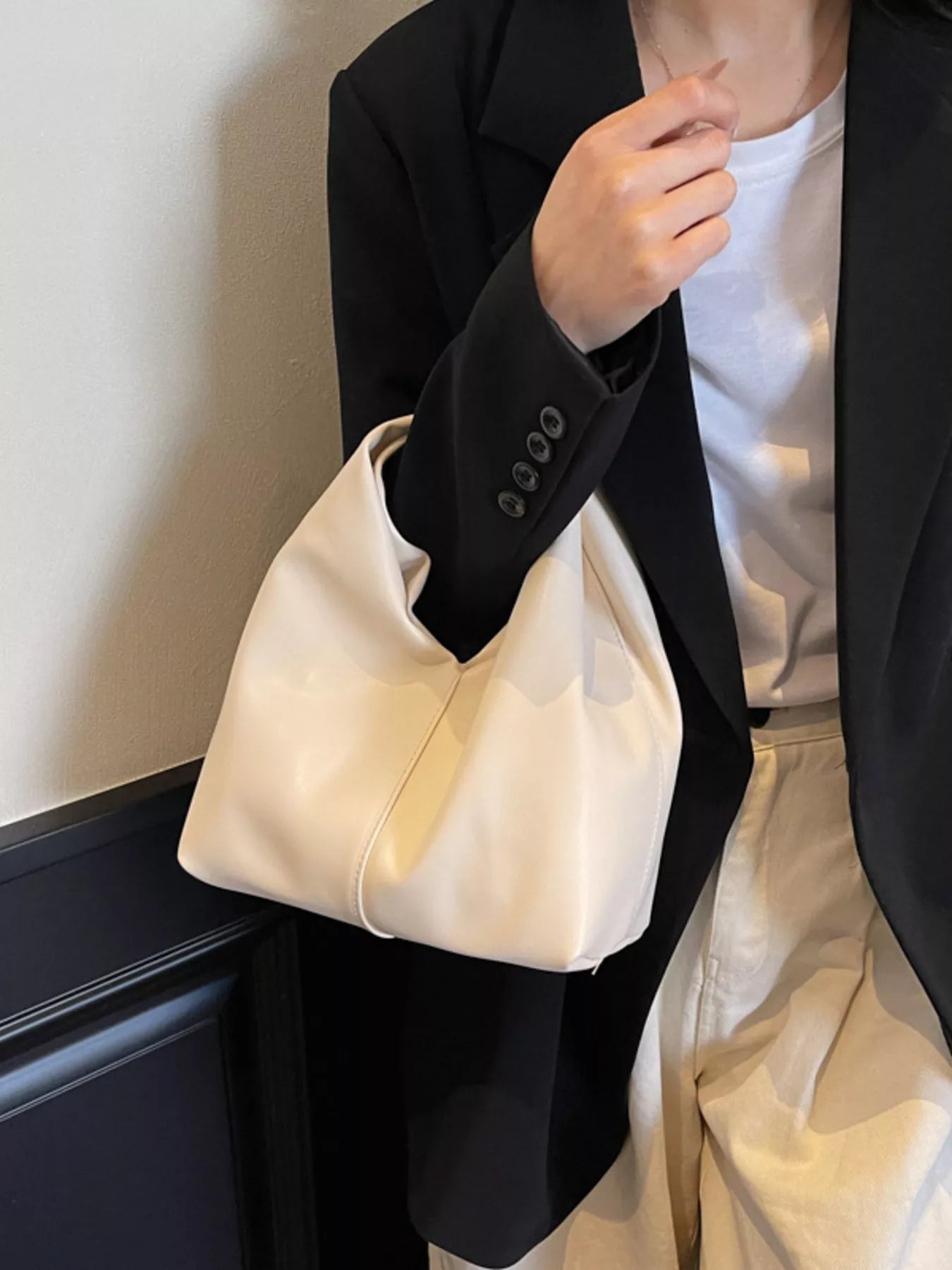 Knot Handle Leather Handbag - MAD RUFFI