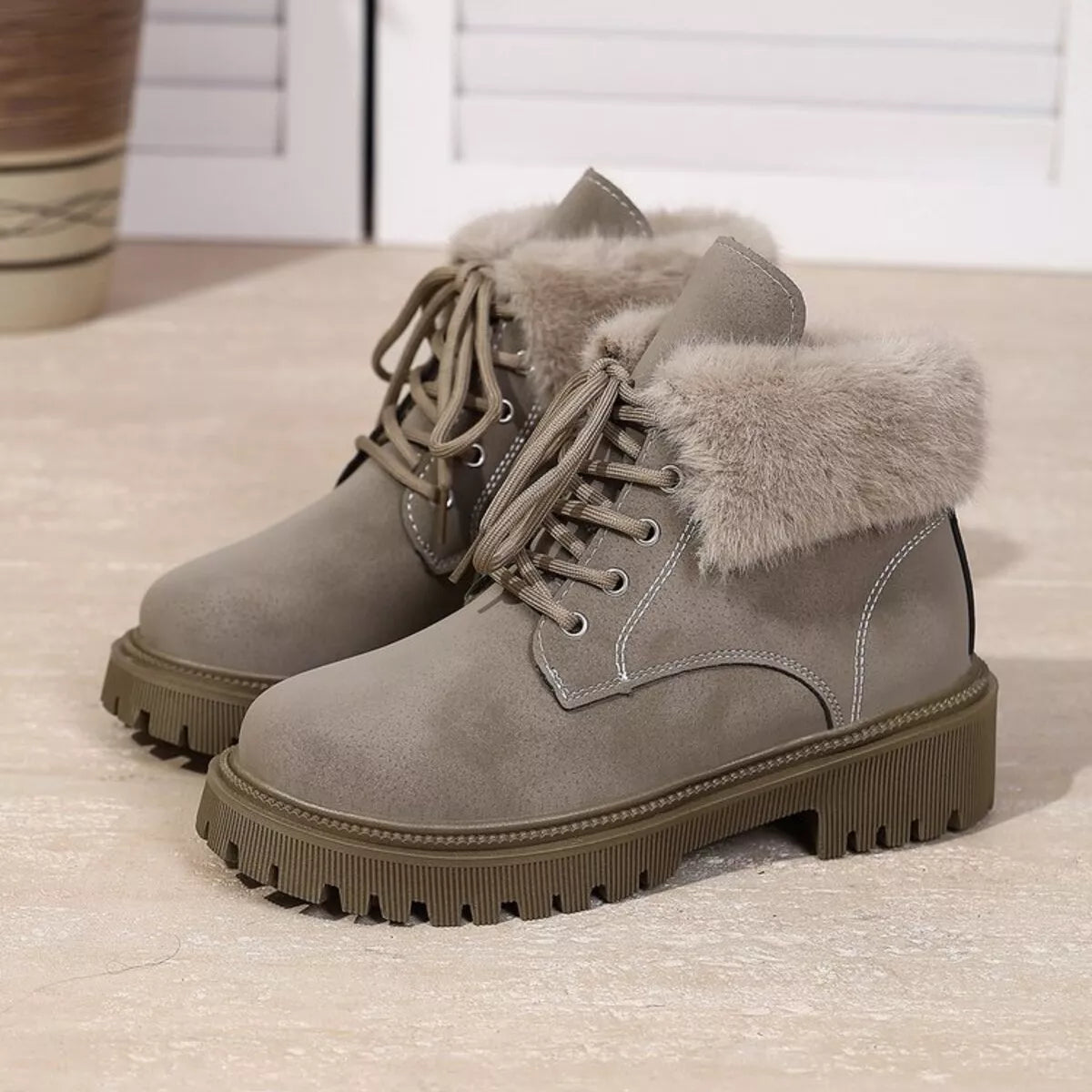 Lace Up Round Toe Block Heels Boots - MAD RUFFI