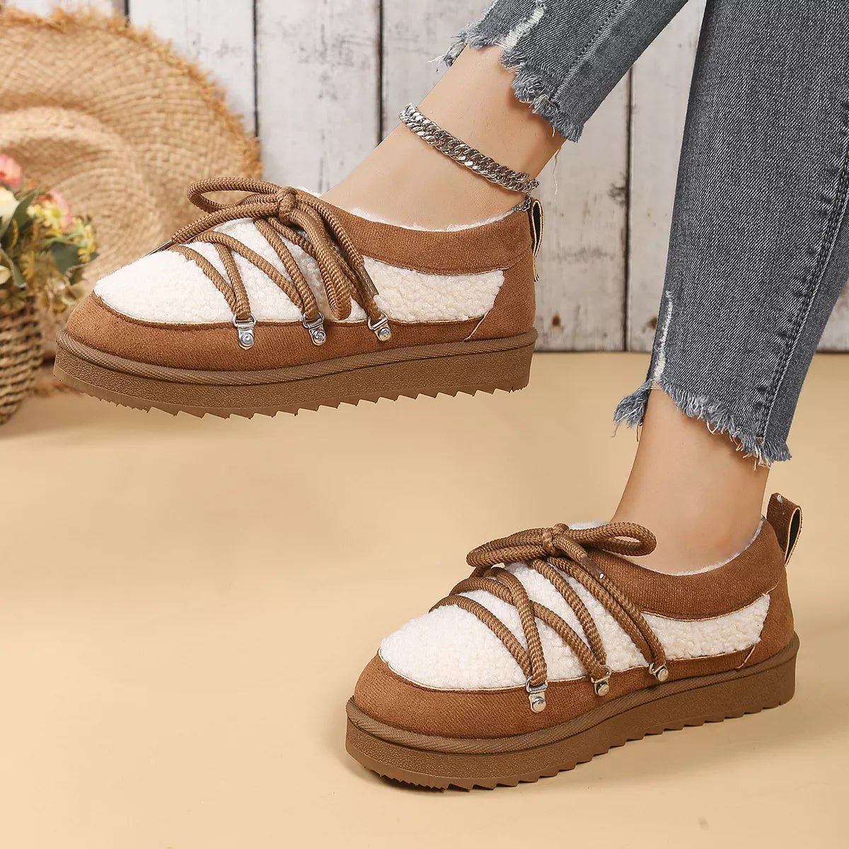 Lace Up Round Toe Platform Ankle Boots - MAD RUFFI