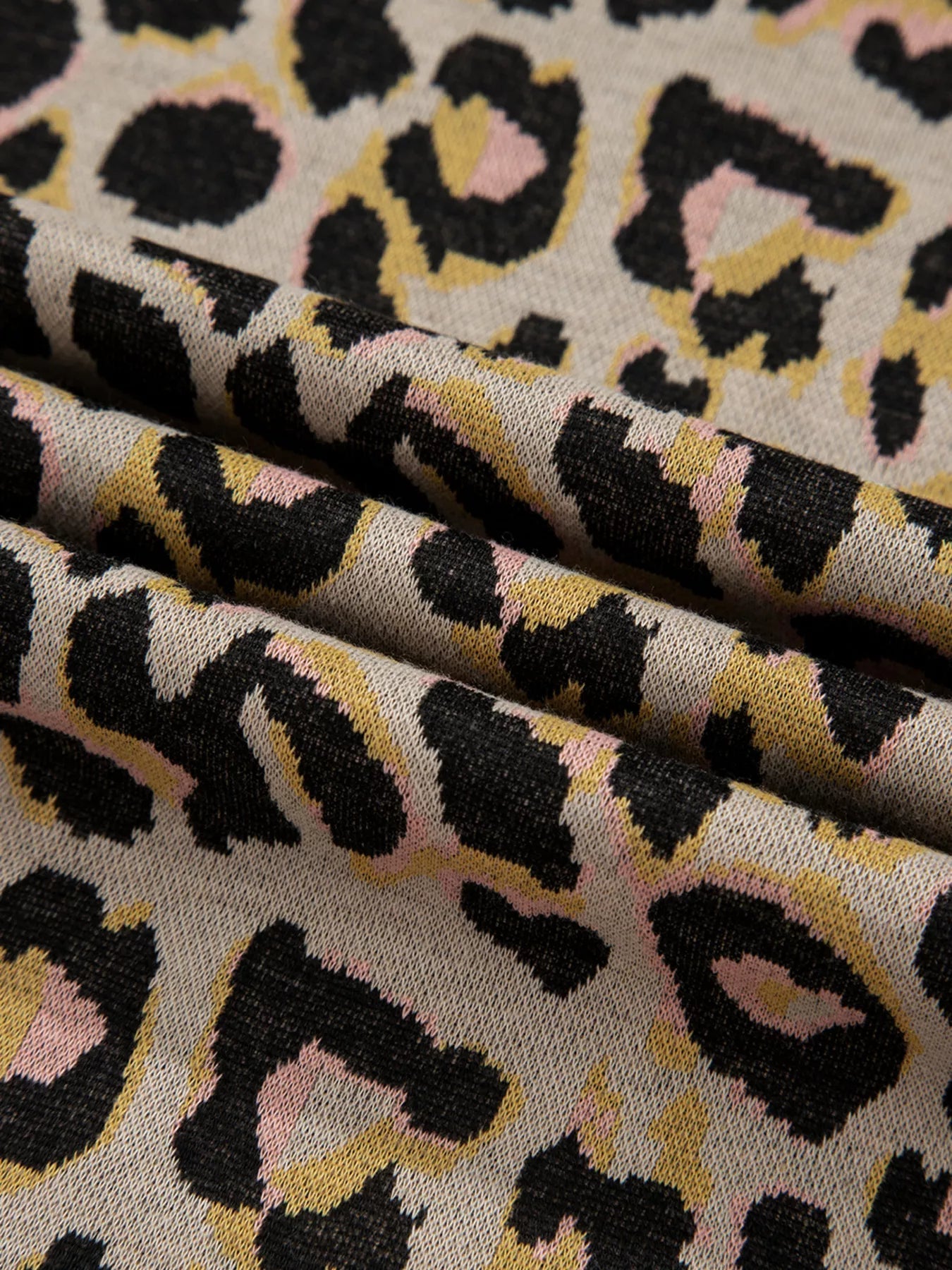 Leopard Print Contrast Edge Long Sleeve Pullover Shorts Set - MAD RUFFI