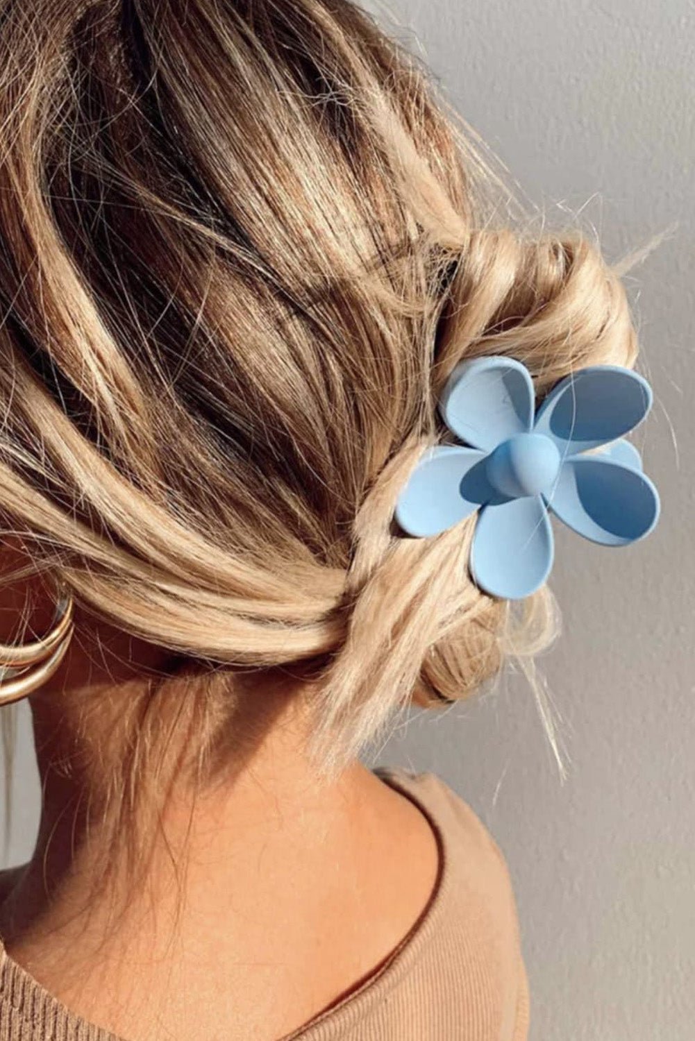 Light Blue Flower Hair Claw Clip - MAD RUFFI