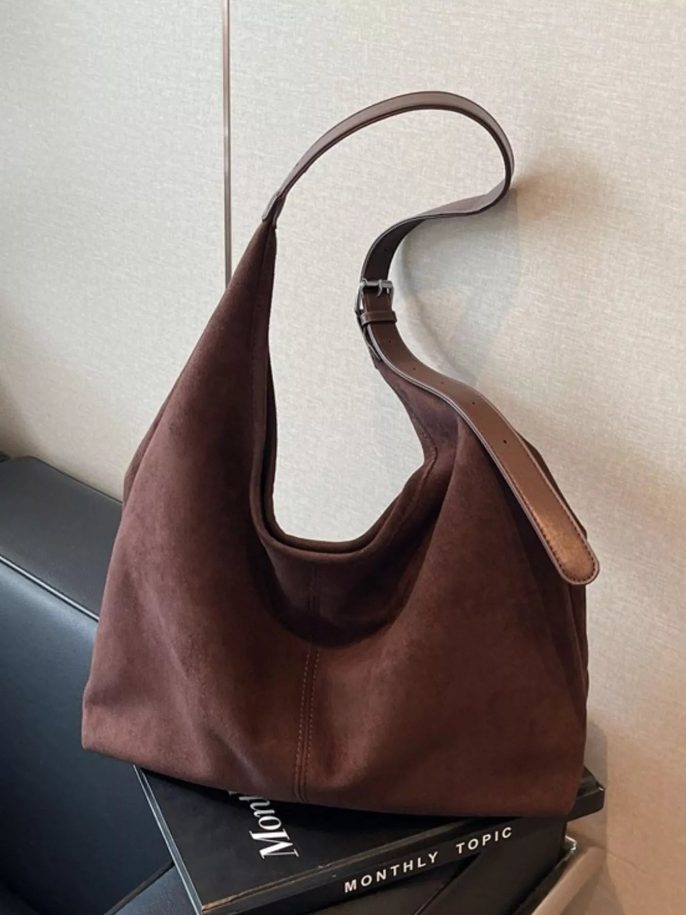 Lightweight Adjustable Strap Handbag - MAD RUFFI