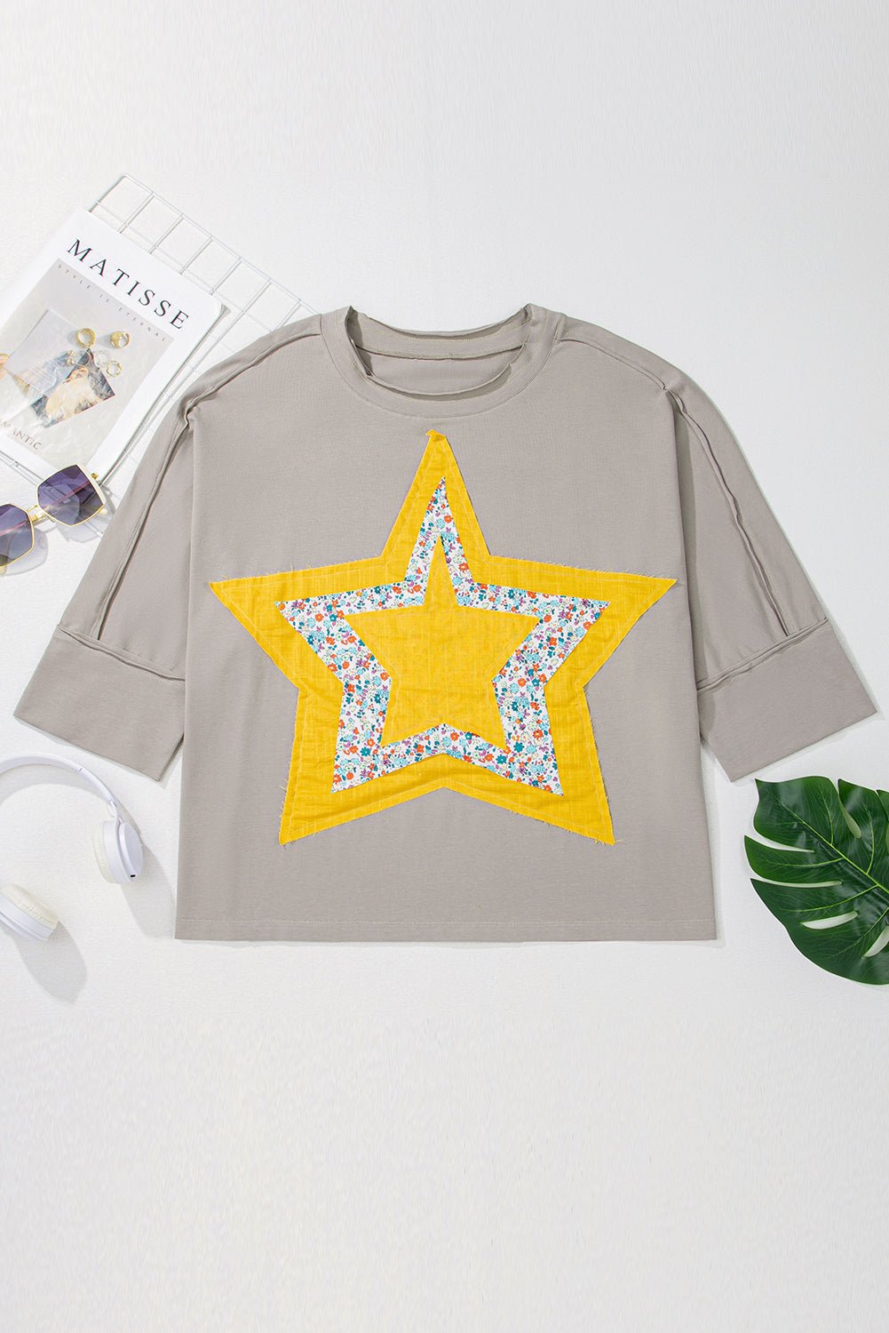 Medium Grey Floral Star Patched 3/4 Sleeve Plus Size Top - MAD RUFFI