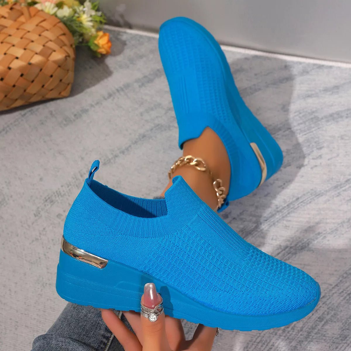 Mesh Round Toe Wedge Athletic - MAD RUFFI