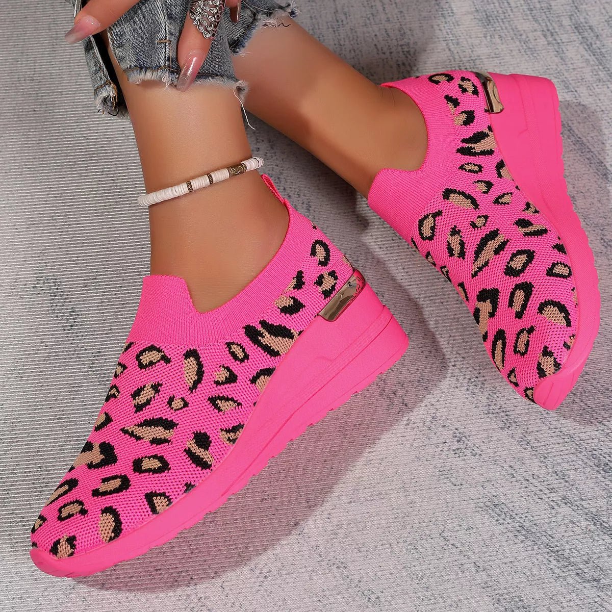 Mesh Round Toe Wedge Athletic - MAD RUFFI