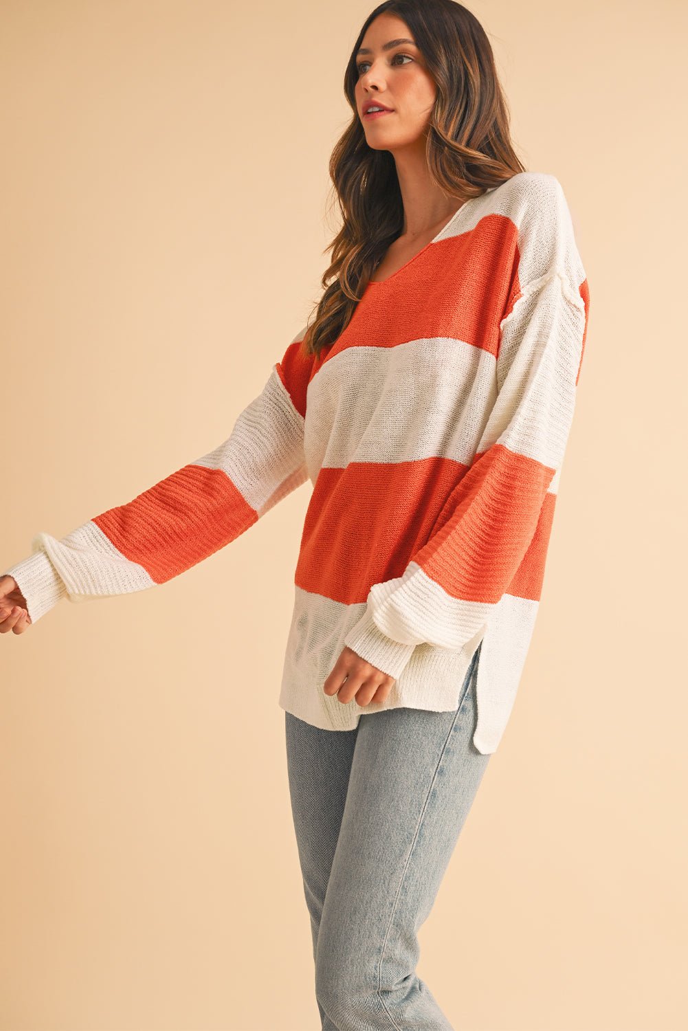 Orange Colorblock V Neck Side Slits Sweater - MAD RUFFI