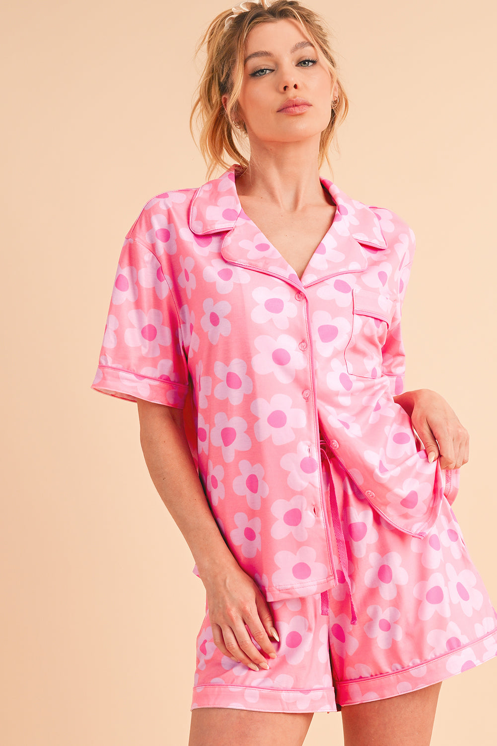 Pink 60s Flower Print Buttoned Shirt and Drawstring Waist Pajama Set - MAD RUFFI