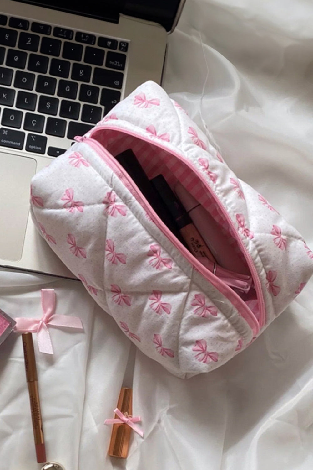 Pink Bow Knot Quilted Zipper Makeup Bag - MAD RUFFI