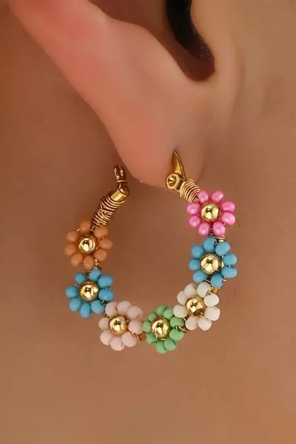 Pink Contrast Beaded Flowers Round Shape Dropping Earrings - MAD RUFFI