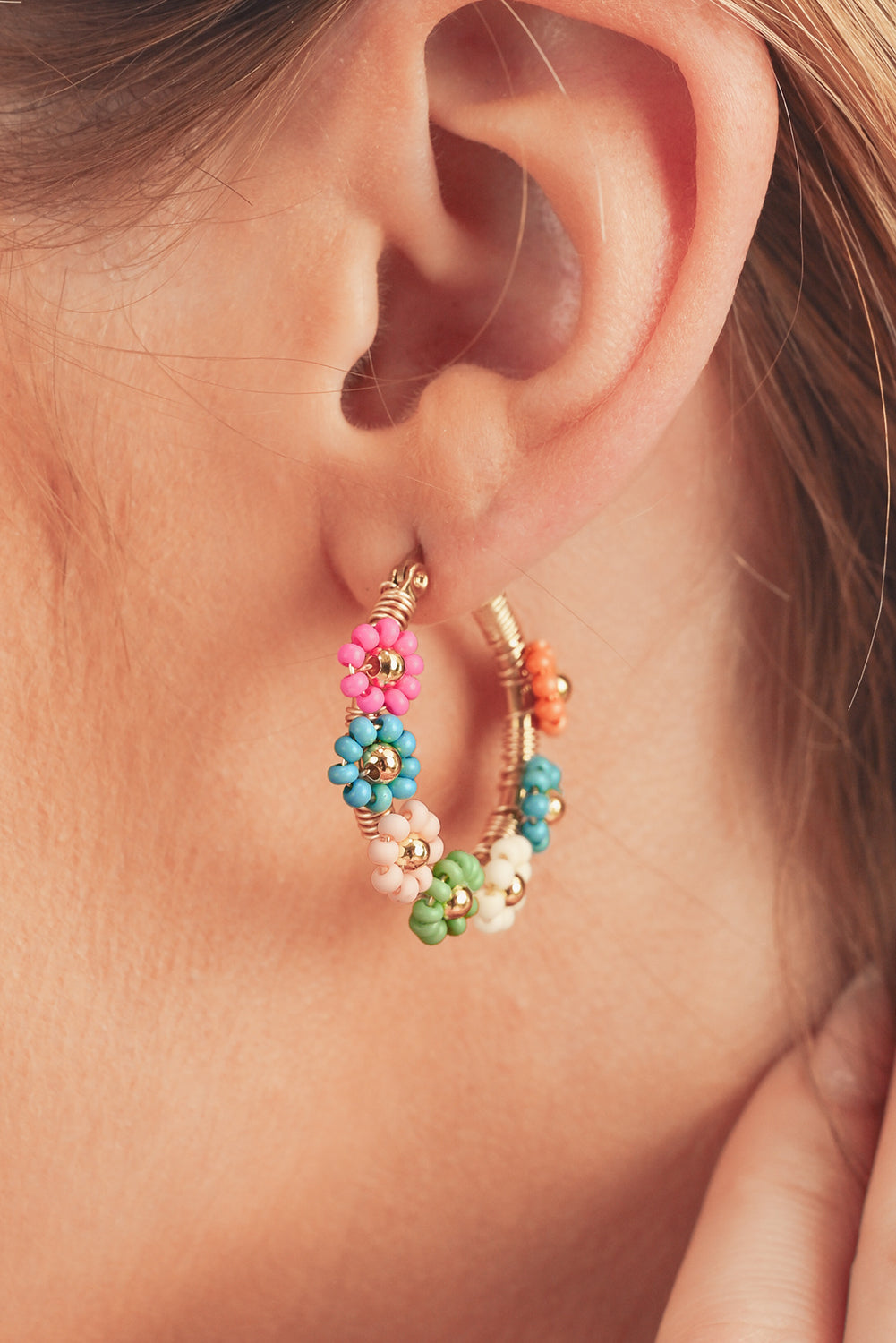 Pink Contrast Beaded Flowers Round Shape Dropping Earrings - MAD RUFFI