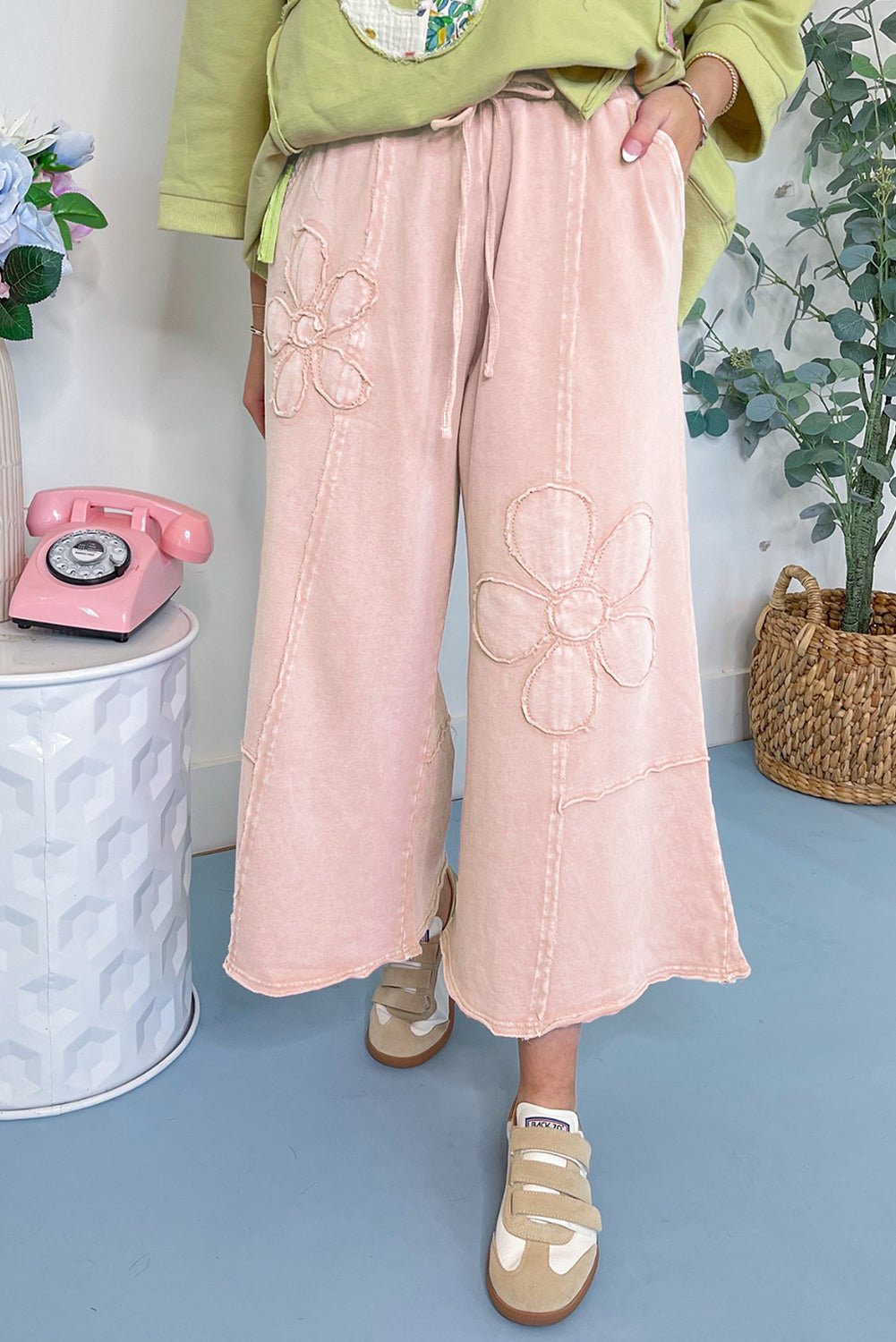 Pink Flower Patch Mineral Washed Cropped Wide Leg Pants - MAD RUFFI