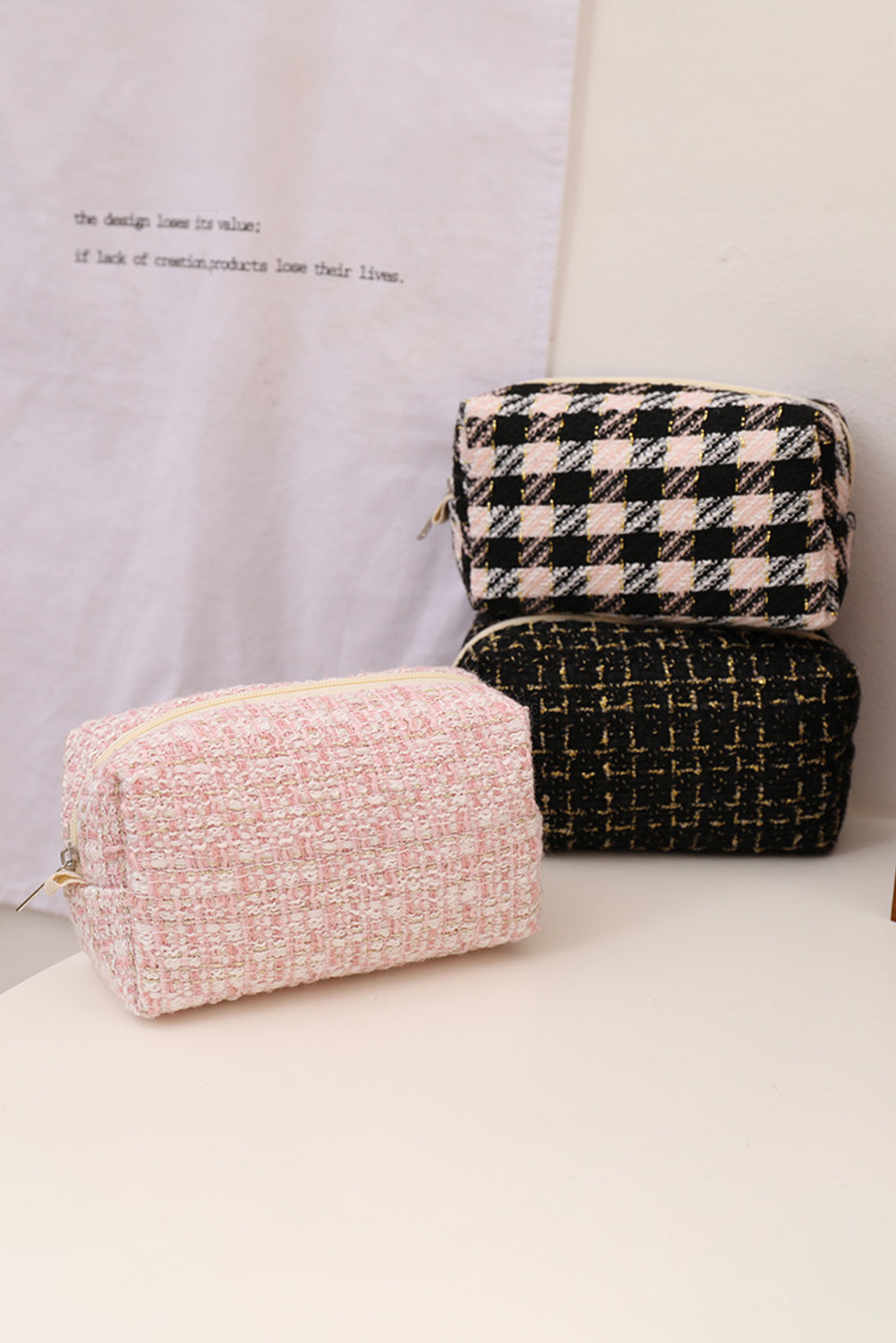 Pink Knit Elegant Travel Cosmetic Bag - MAD RUFFI