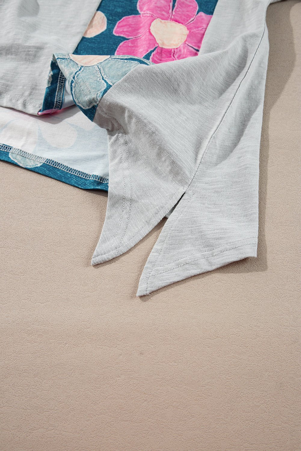 Pink Patchwork 60s Flower V Neck Bracelet Sleeve Oversized Top - MAD RUFFI