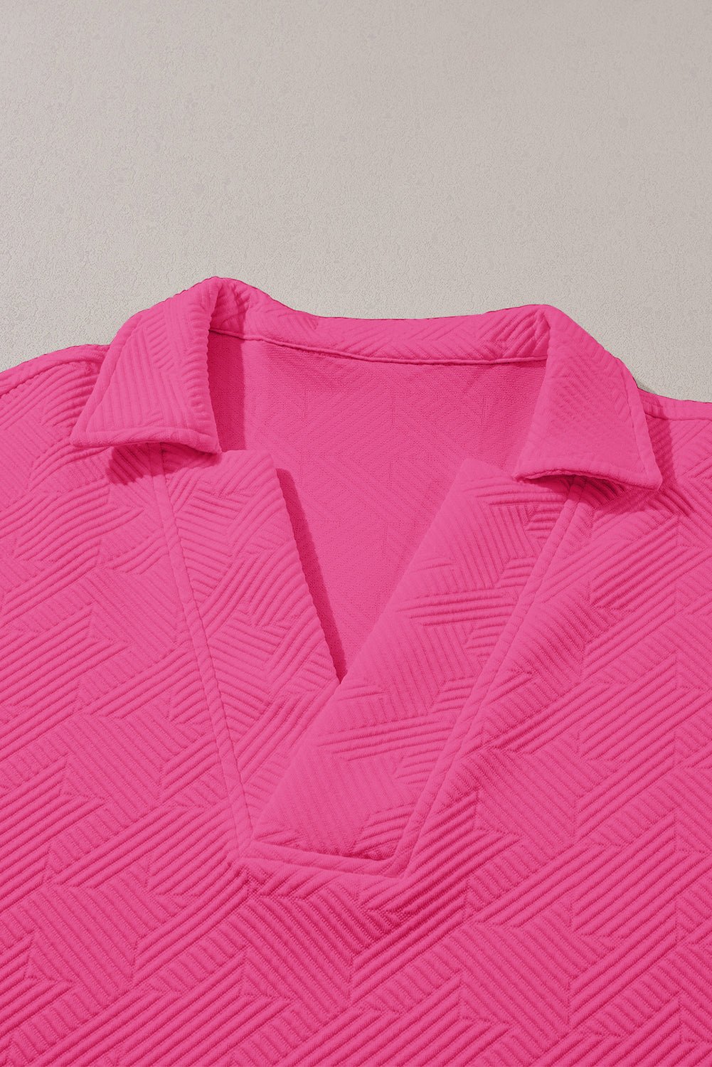 Pink Textured V Neck Collared Slit Hem T Shirt - MAD RUFFI