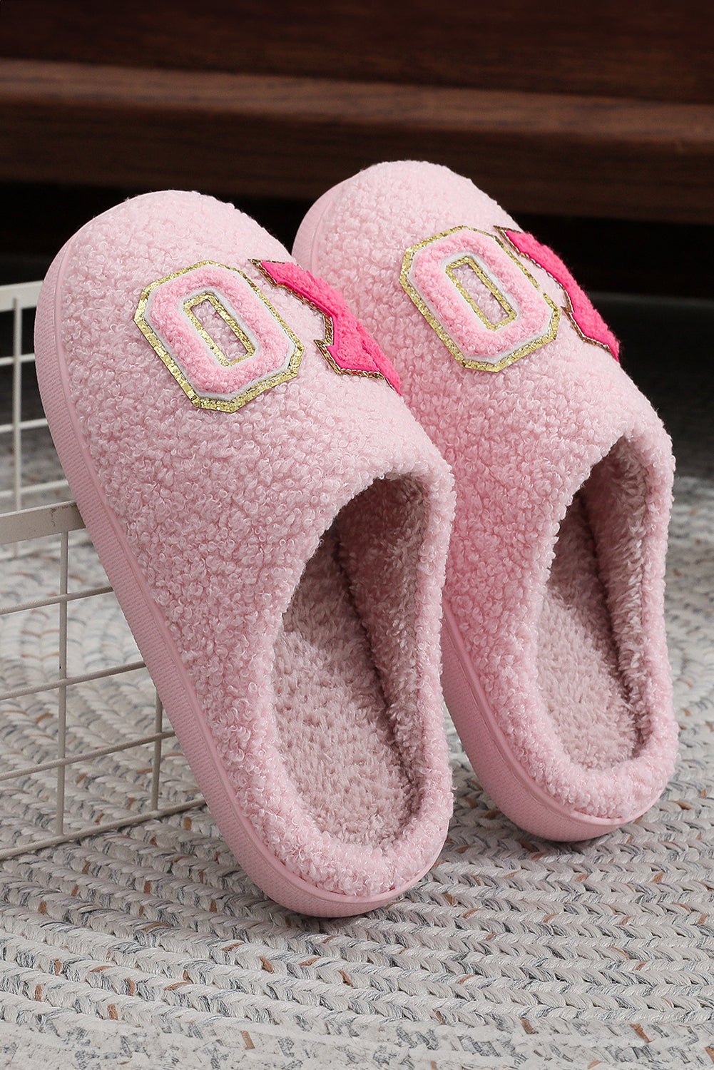 Pink XOXO Letter Graphic Plush Winter Slippers - MAD RUFFI
