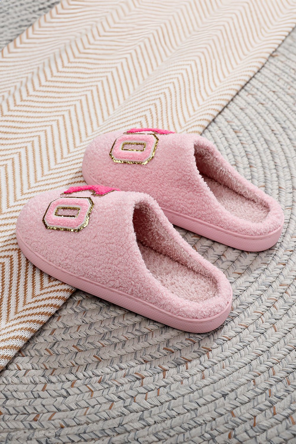 Pink XOXO Letter Graphic Plush Winter Slippers - MAD RUFFI