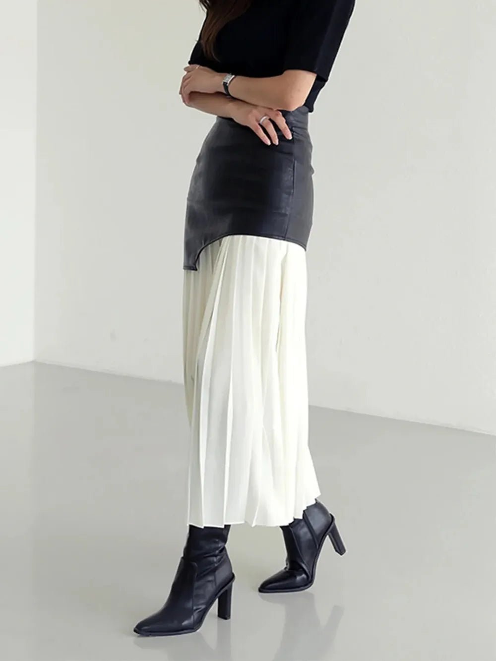 Pleated Contrast High Rise Skirt - MAD RUFFI