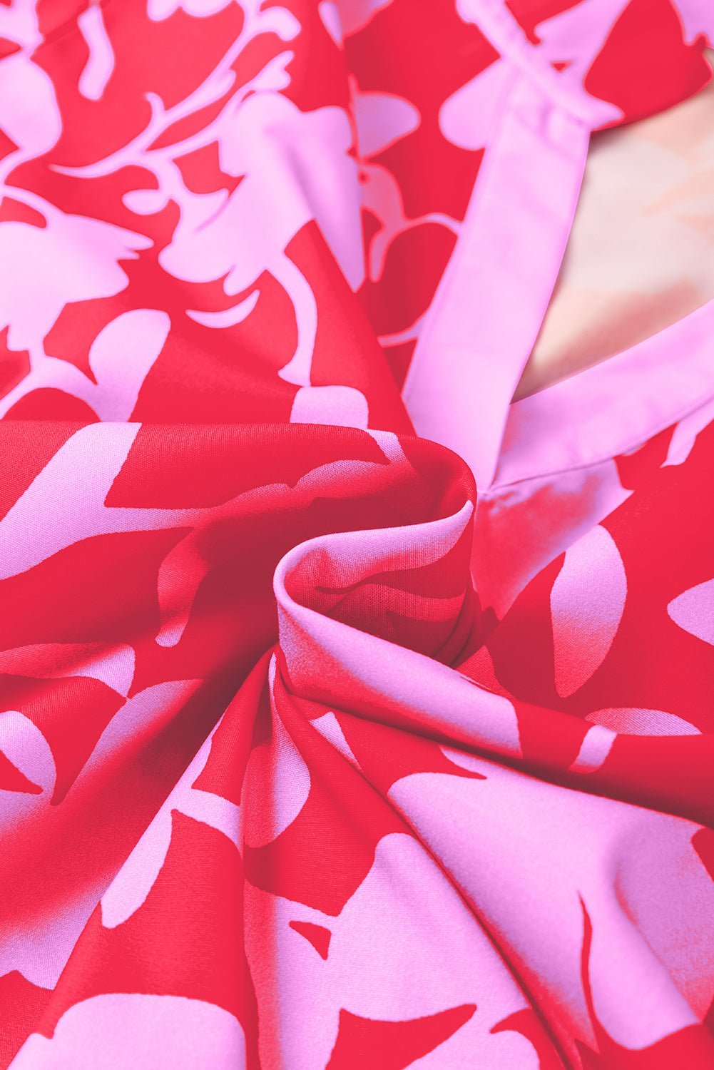 Red Floral Split V Neck Ruffle Puff Sleeve Blouse - MAD RUFFI