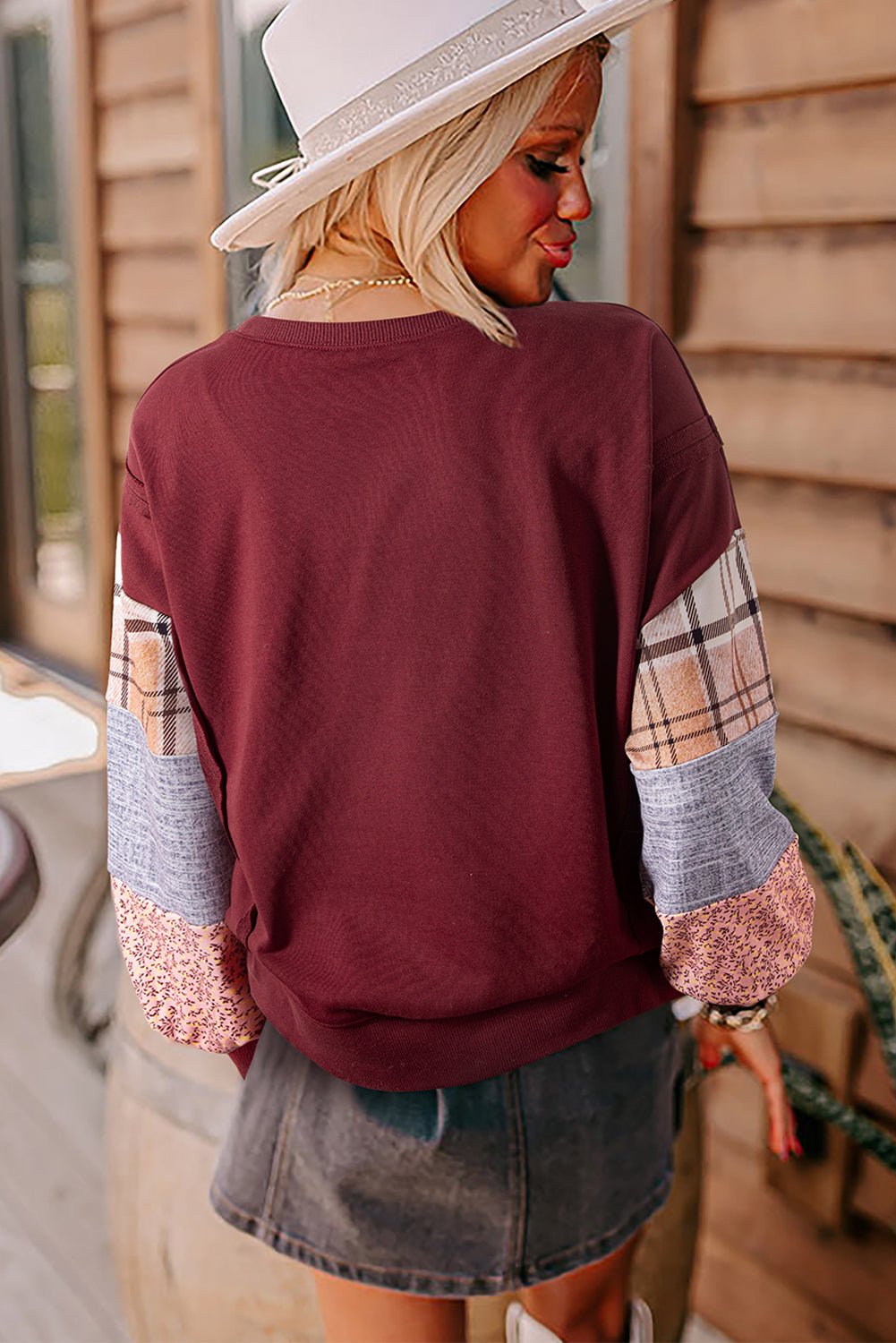 Red Sandalwood Plaid Patchwork Sleeve Raw Seam Sweatshirt - MAD RUFFI