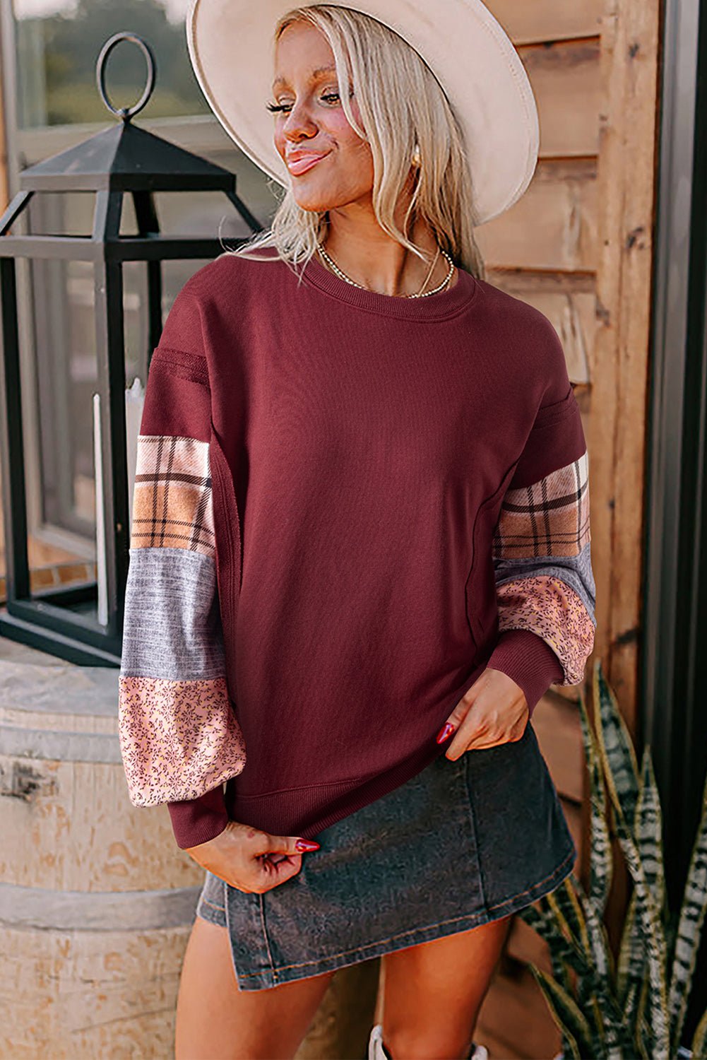 Red Sandalwood Plaid Patchwork Sleeve Raw Seam Sweatshirt - MAD RUFFI