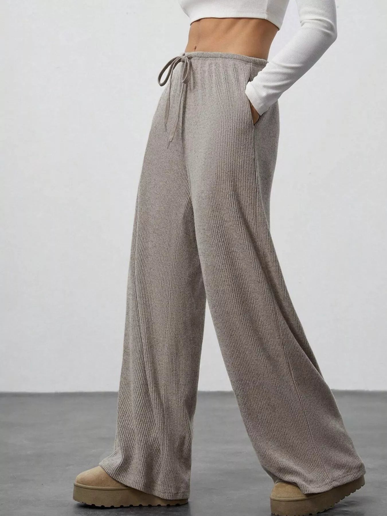 Relaxed Fit Wide Leg Pants - MAD RUFFI