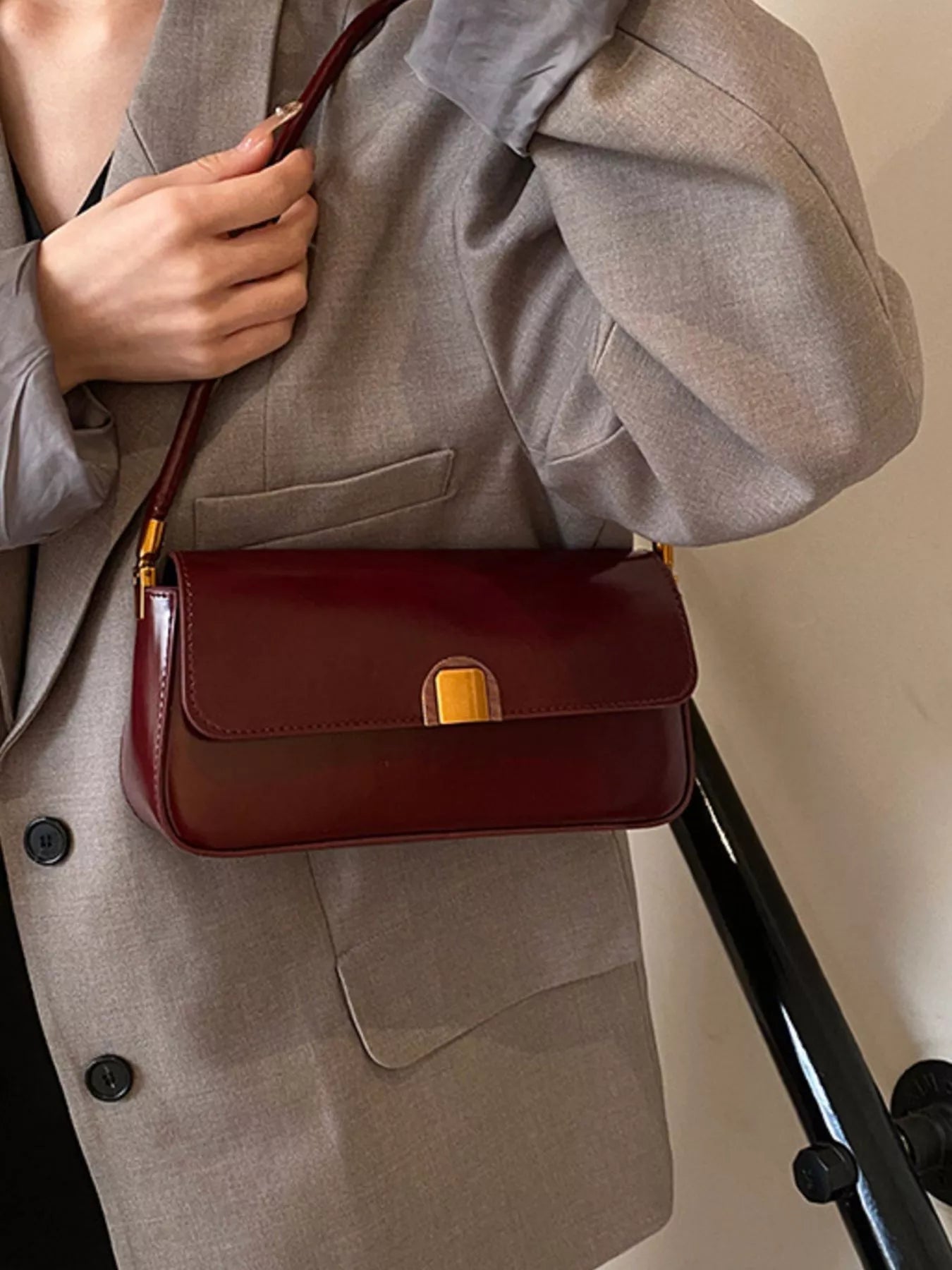 Retro Style Leather Shoulder Bag - MAD RUFFI