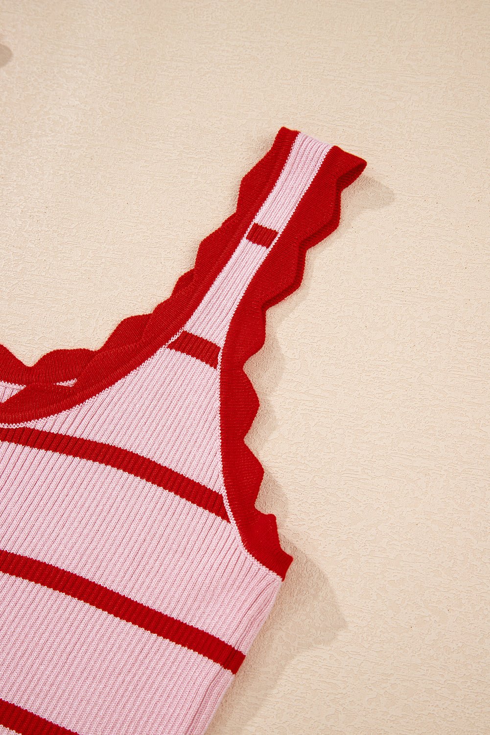 rose stripe scalloped edge ribbed tank top - MAD RUFFI