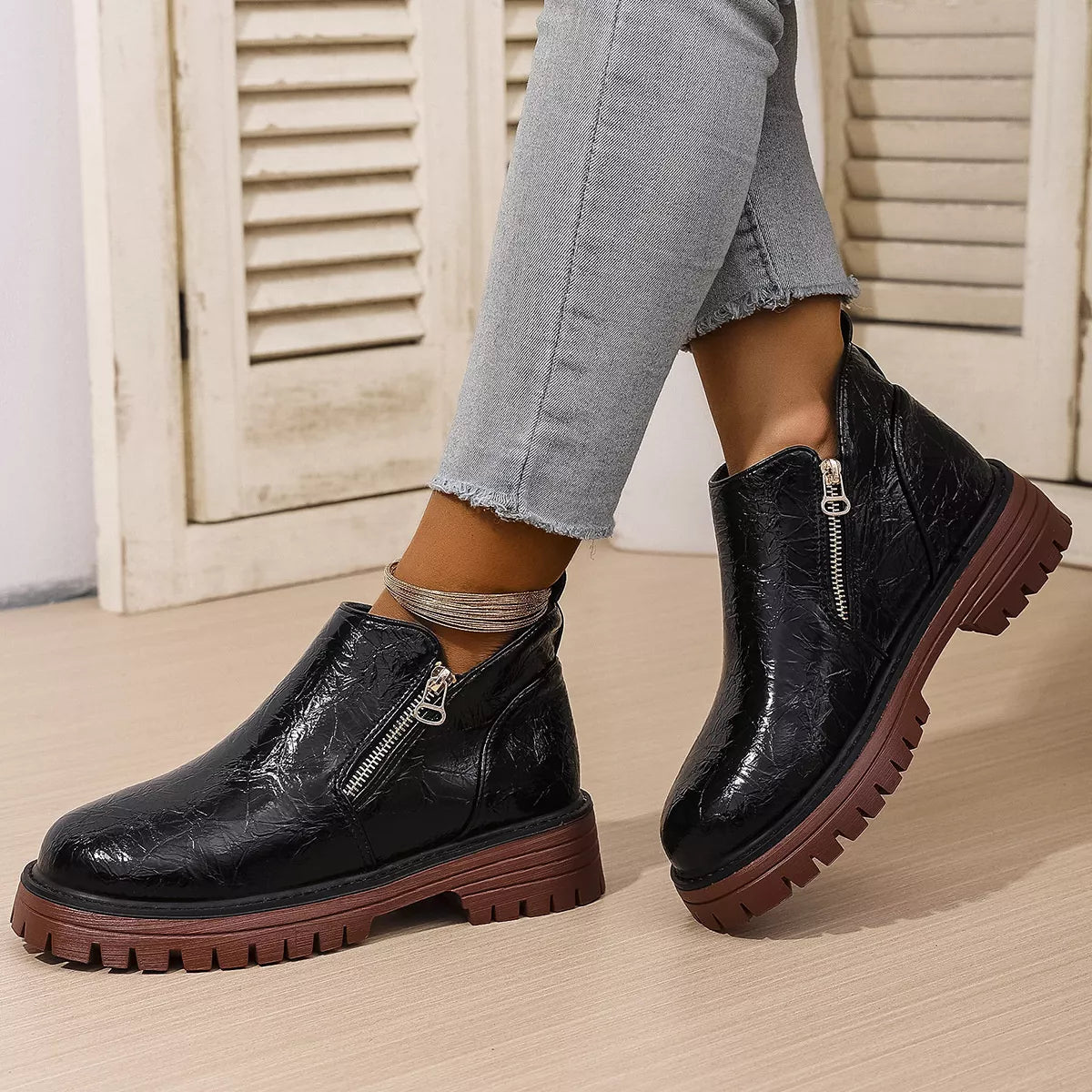 Round Toe Block Heels Boots - MAD RUFFI