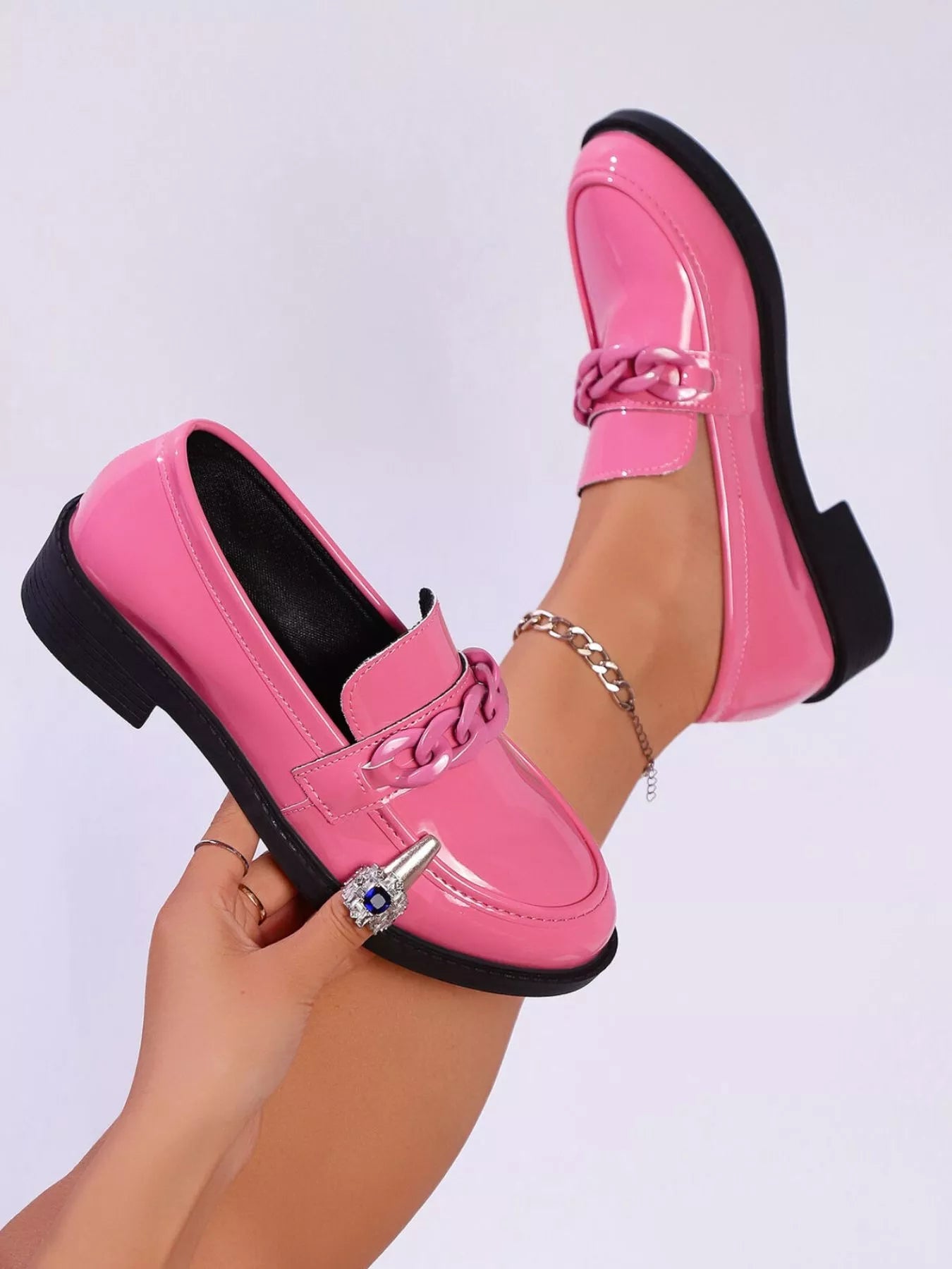 Round Toe Chain Detail Loafers - MAD RUFFI