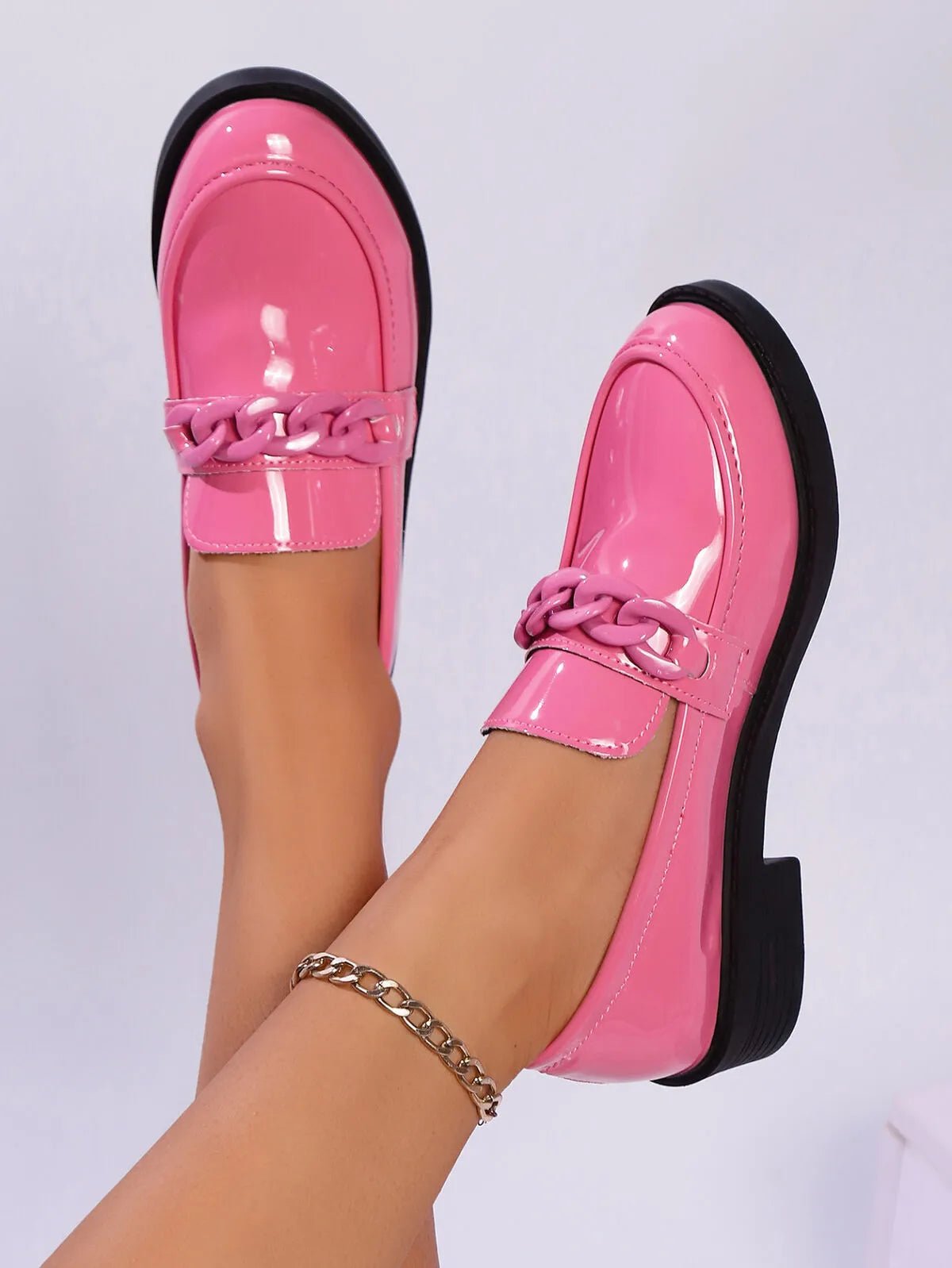 Round Toe Chain Detail Loafers - MAD RUFFI