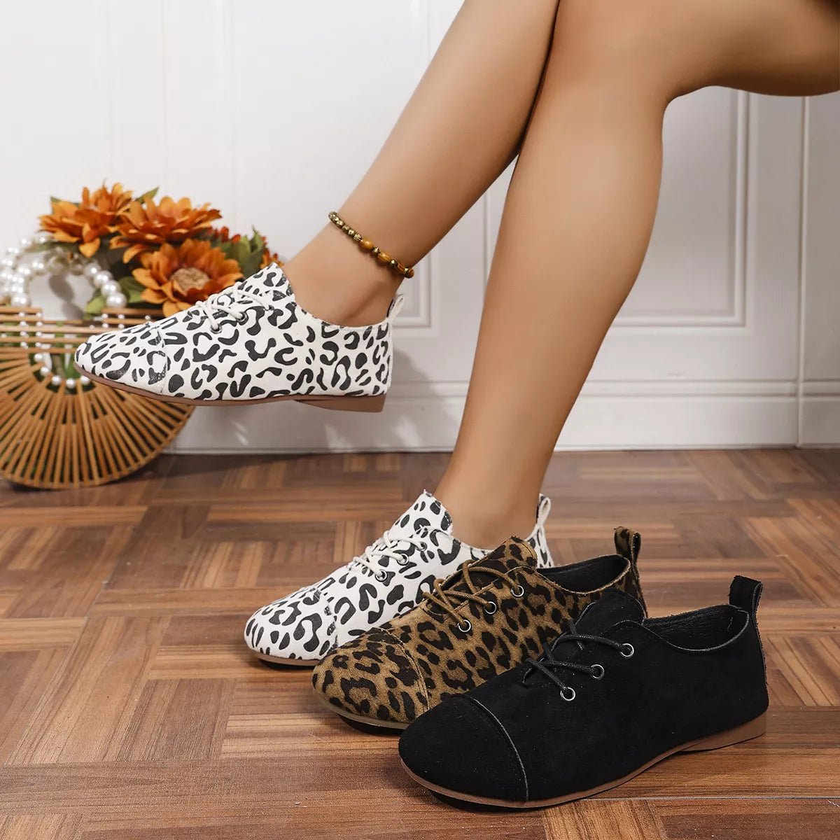 Round Toe Lace Up Sneaker - MAD RUFFI