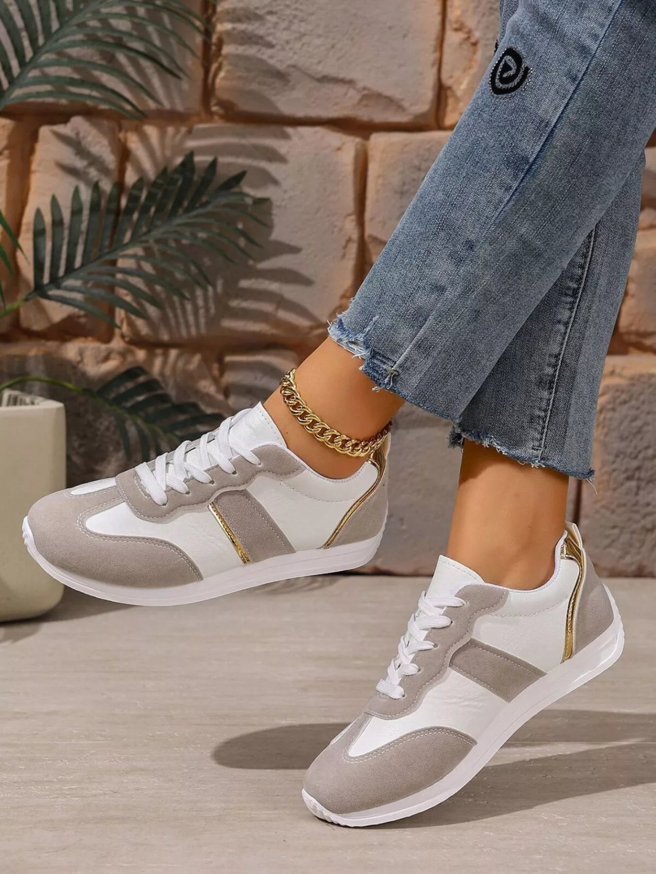 Round Toe Lace Up Sneakers - MAD RUFFI