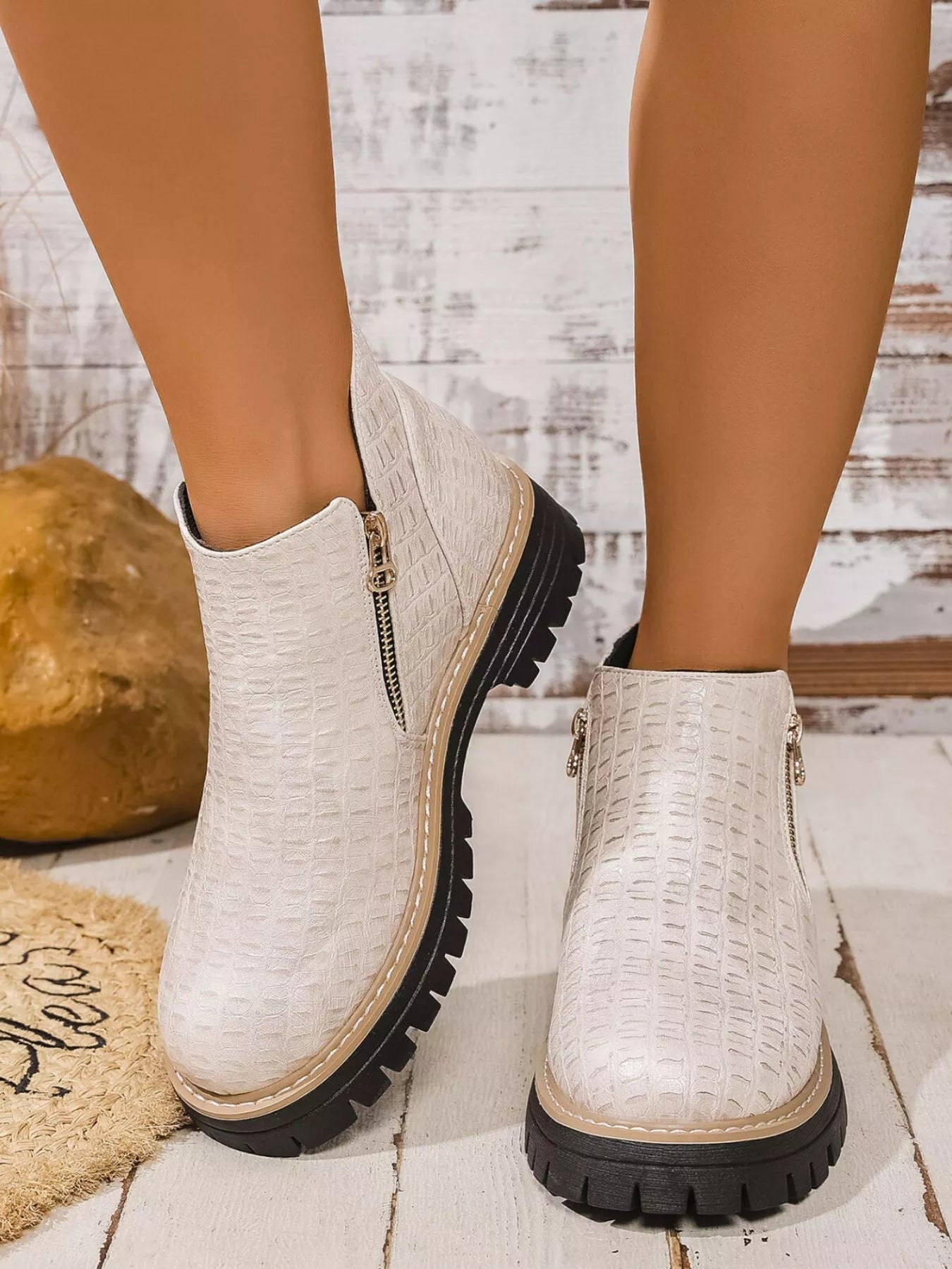 Round Toe Side Zip Ankle Boots - MAD RUFFI