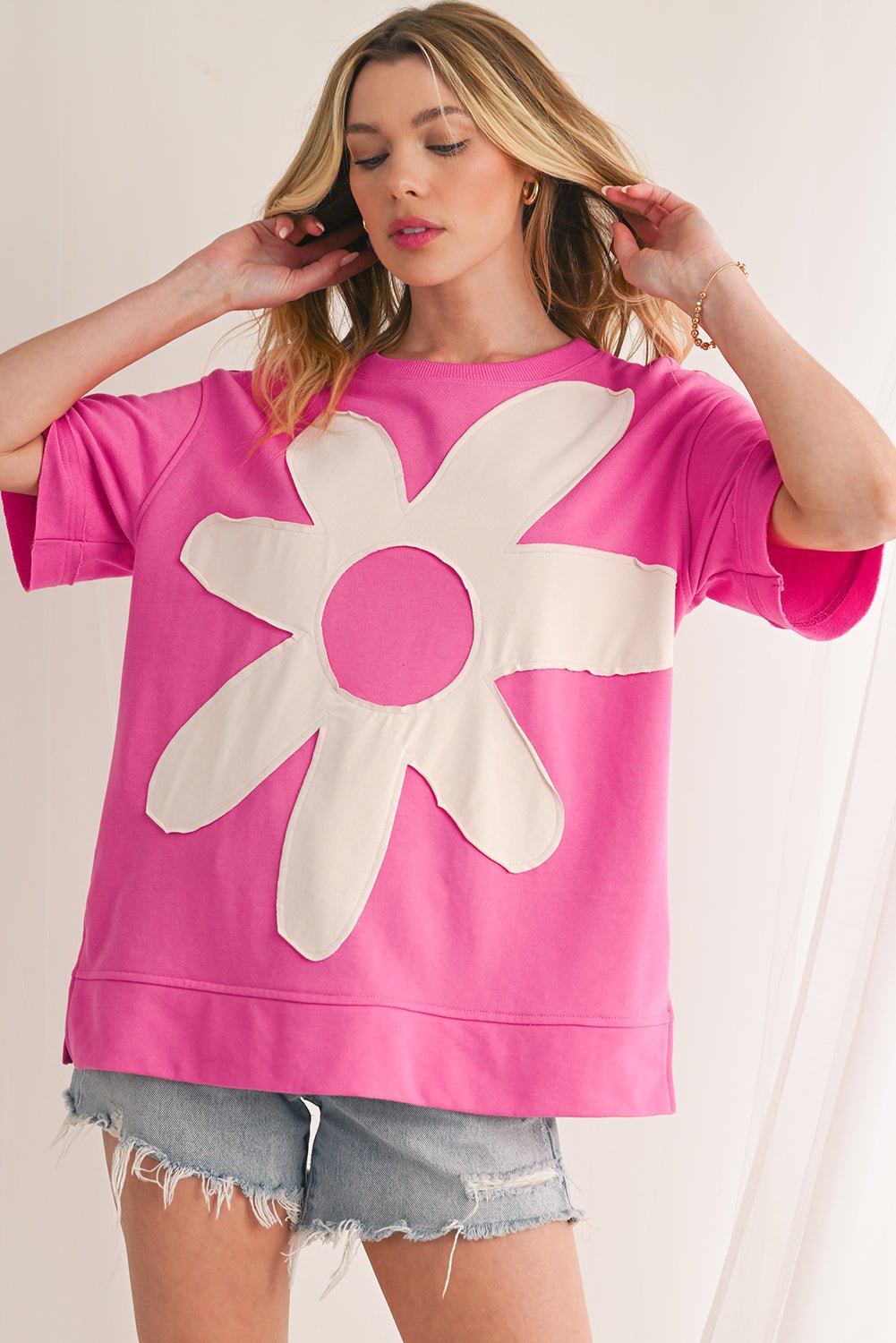 Sachet Pink 60s Flower Applique Slits T-Shirt - MAD RUFFI