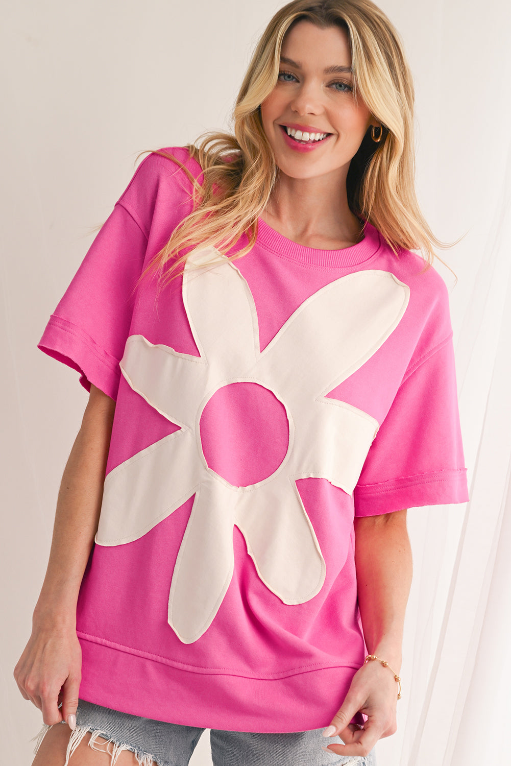 Sachet Pink 60s Flower Applique Slits T-Shirt - MAD RUFFI