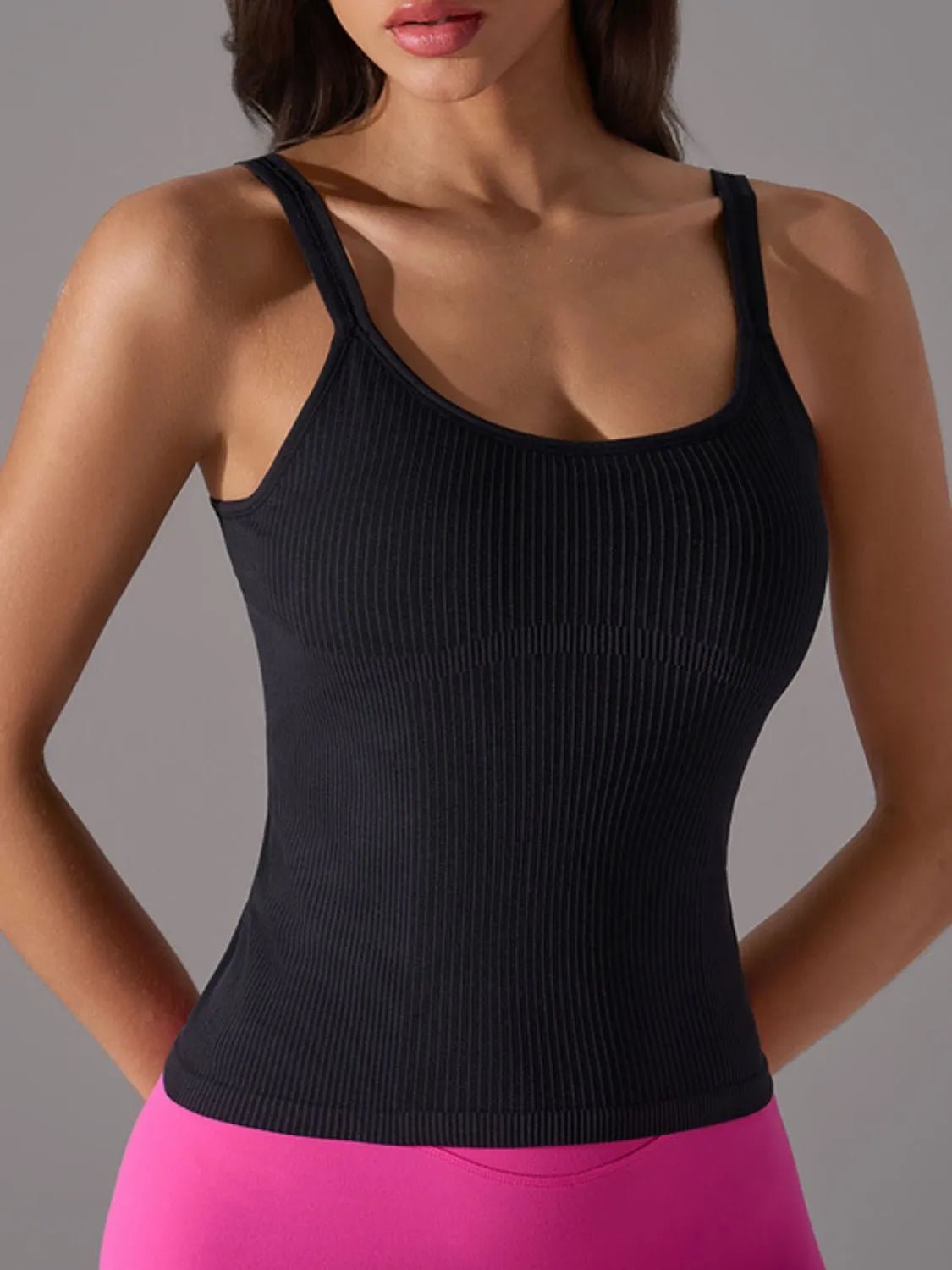 Scoop Neck Active Tank with Detachable Chest Pads - MAD RUFFI